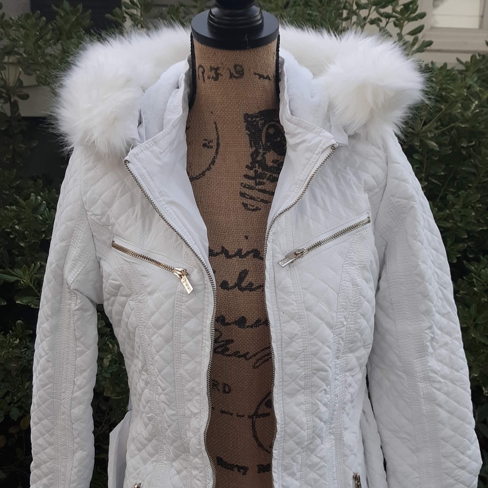 Quilted White Fur Trim Jacket Gold Hardware Large